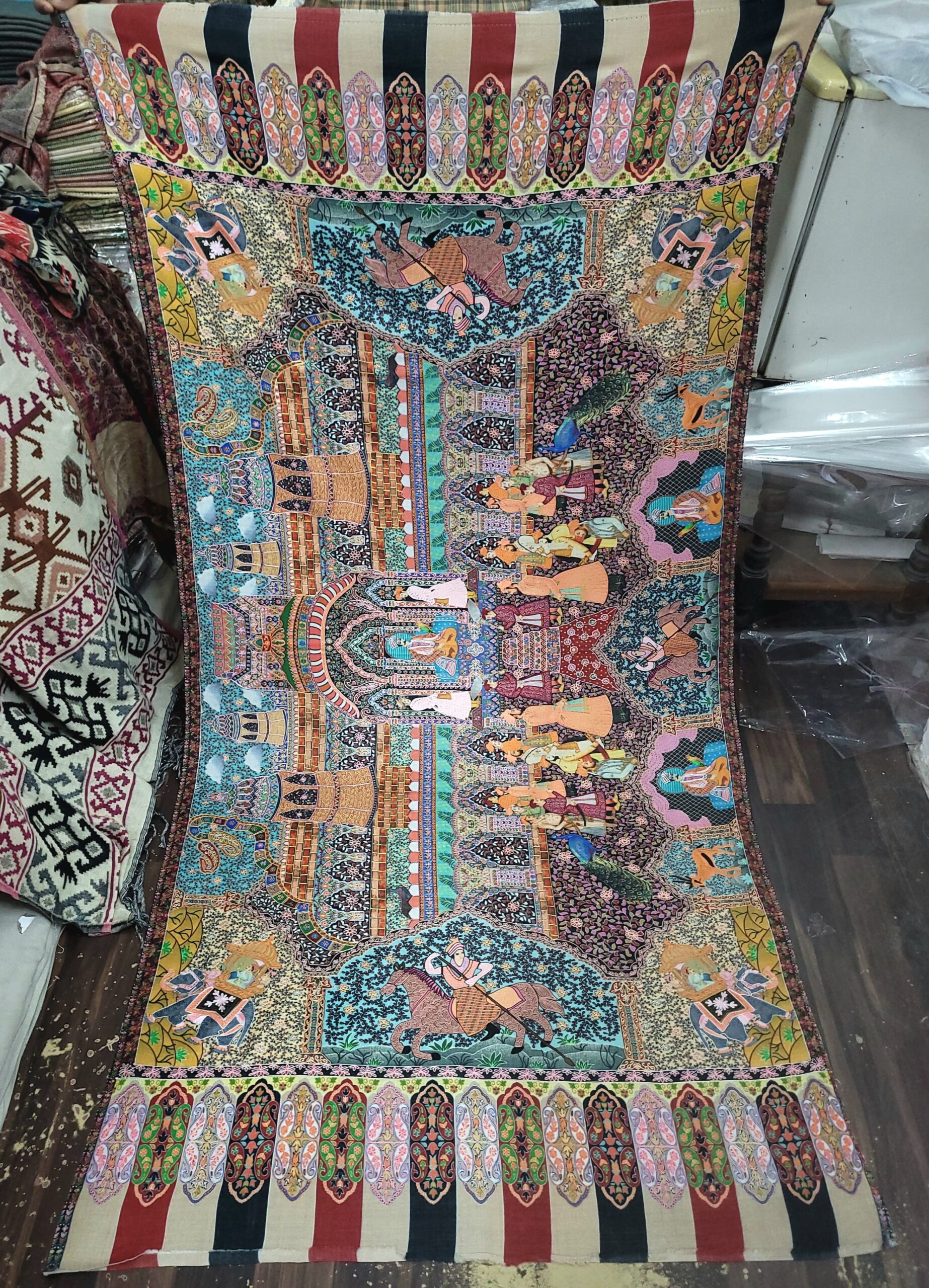 Darbar Pashmina Embriodery Shawl