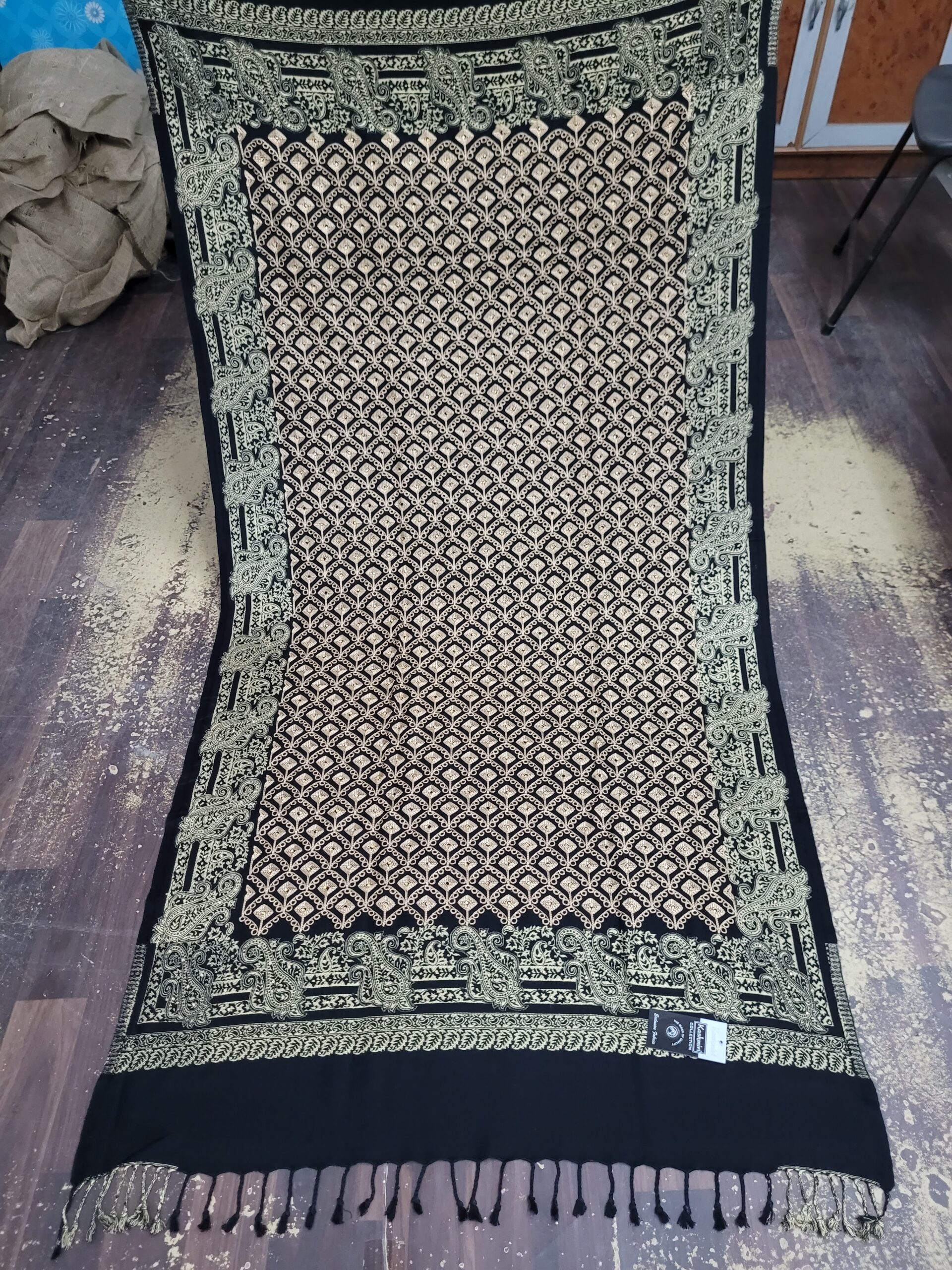 Embriodery acrylic jall shawl