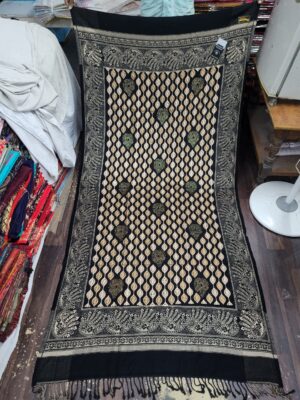 Embriodery acrylic turline shawl