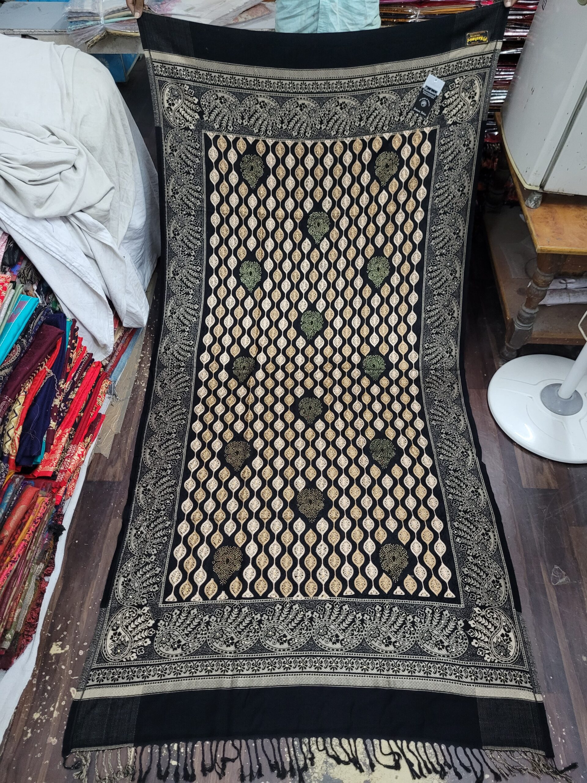 Embriodery acrylic turline shawl