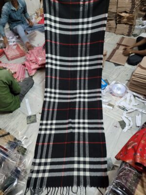 Check acrylic stole
