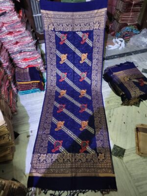 Embriodery acrylic stole