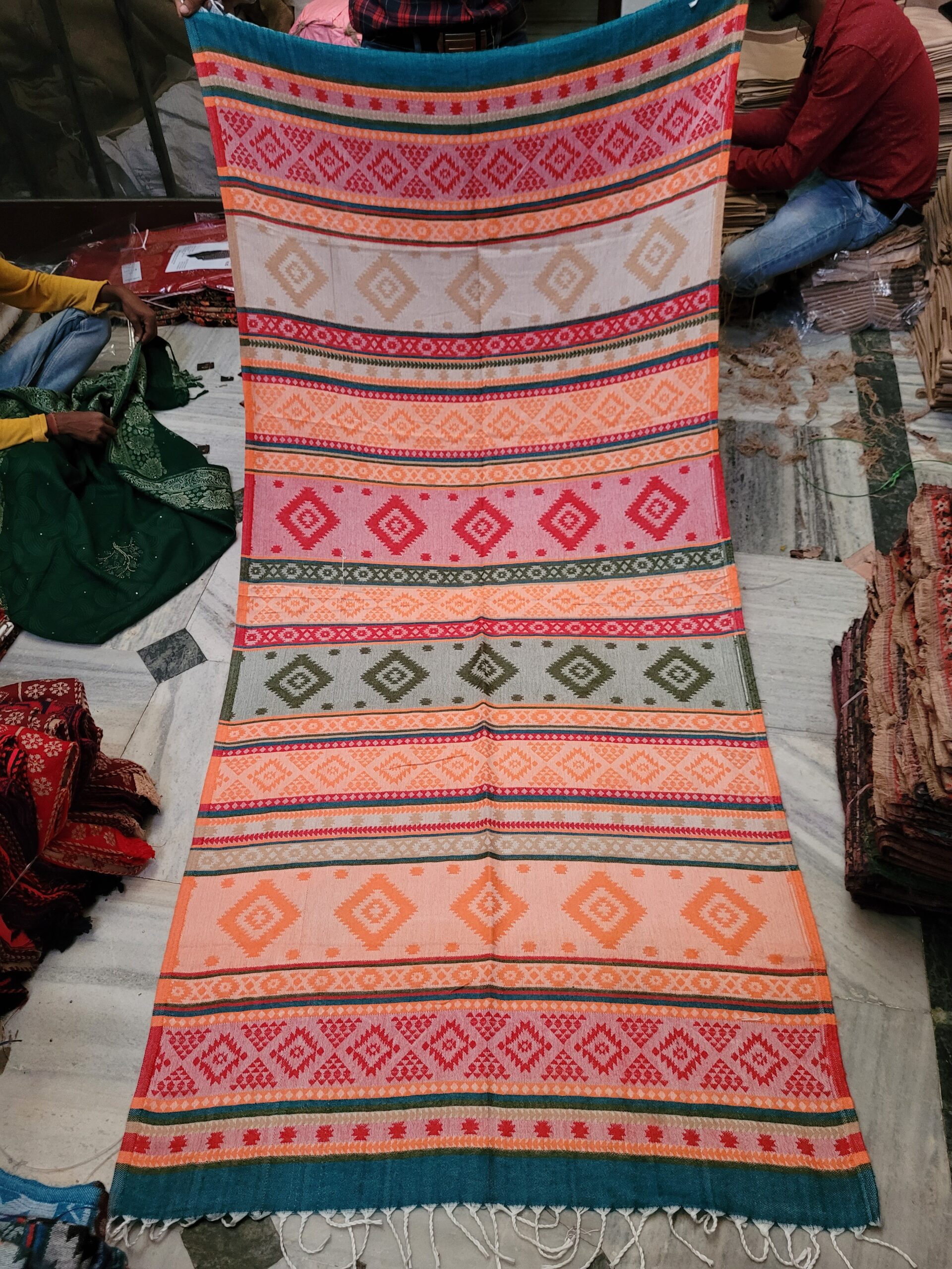Acrylic raising shawl