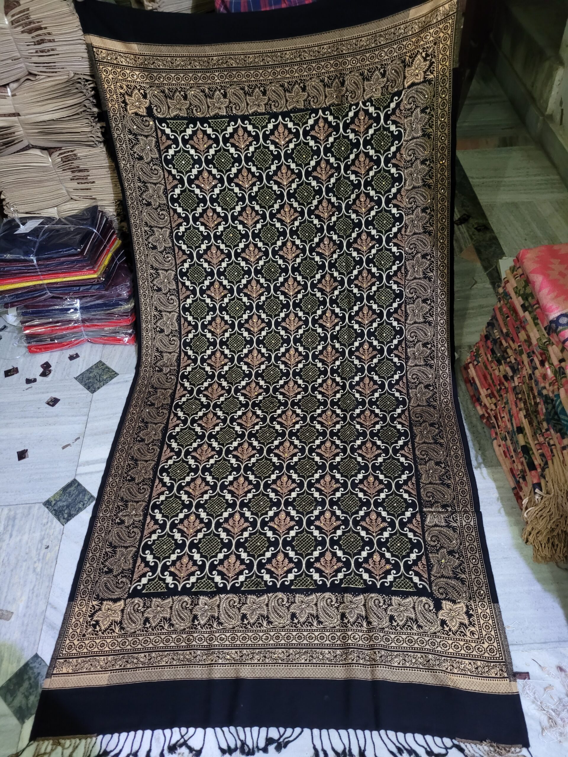 Embriodery acrylic shawl