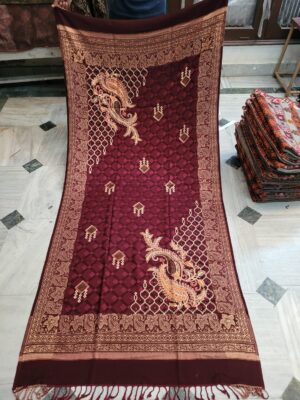 Embriodery shawl