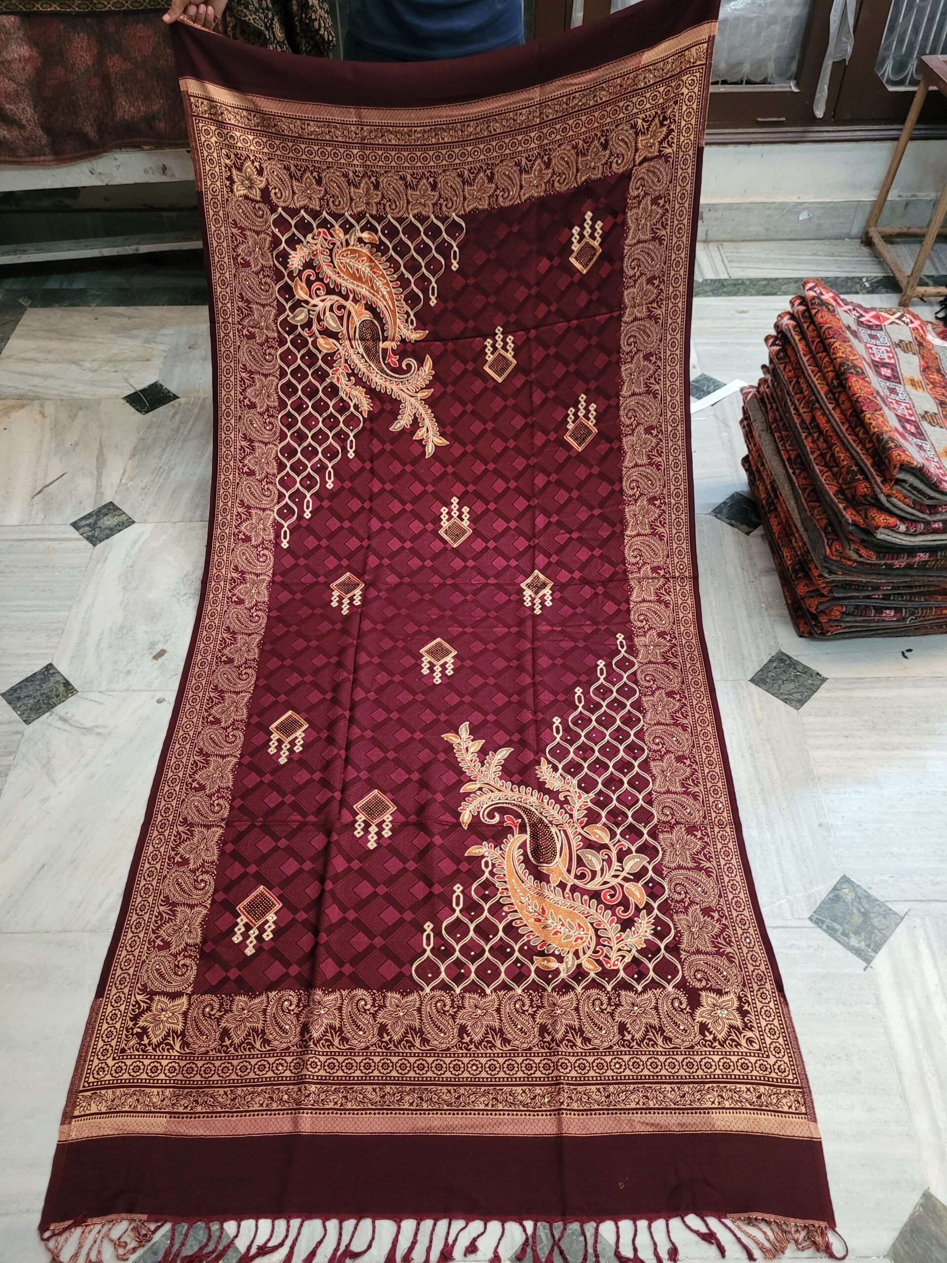 Embriodery shawl