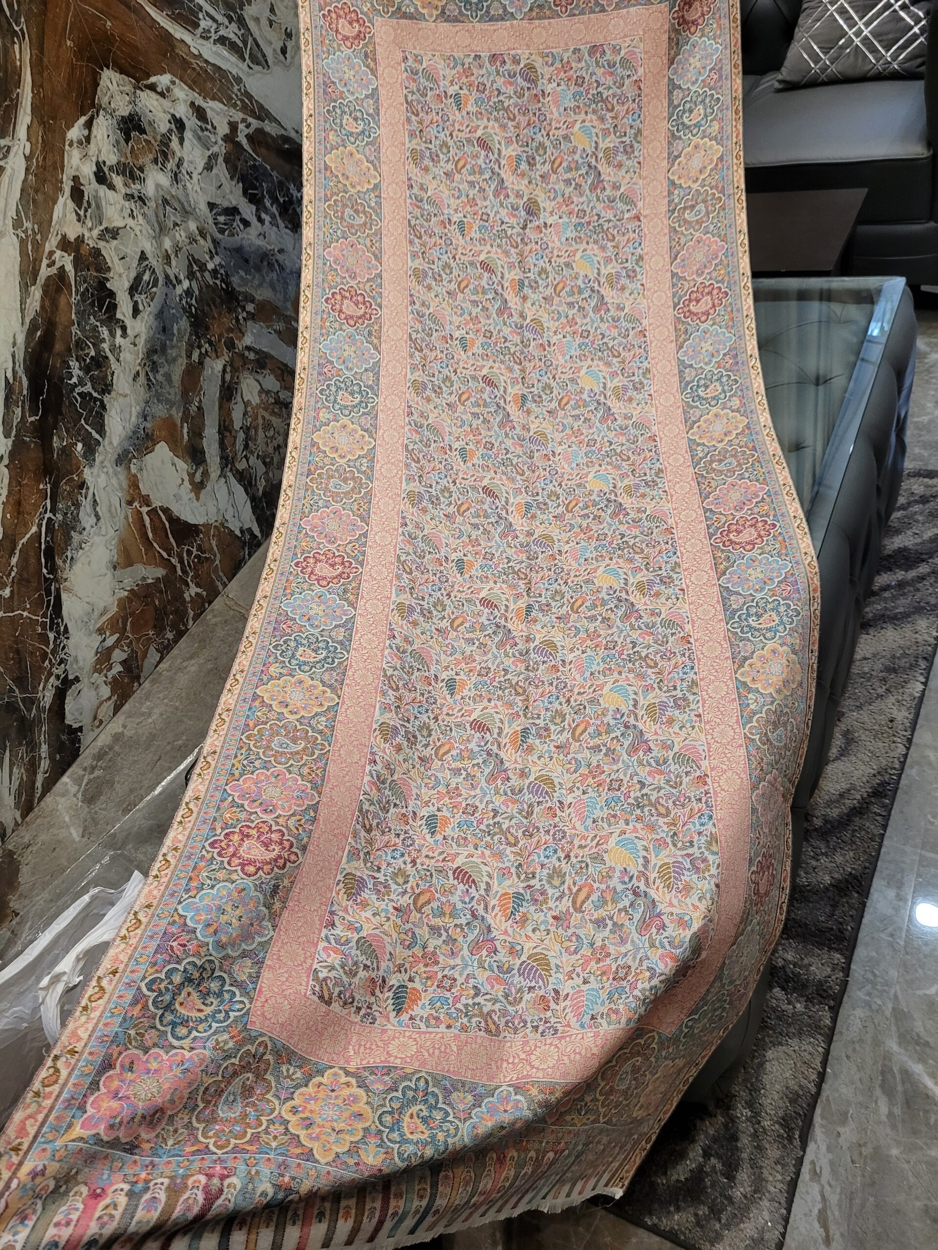Pashmina kaani stole