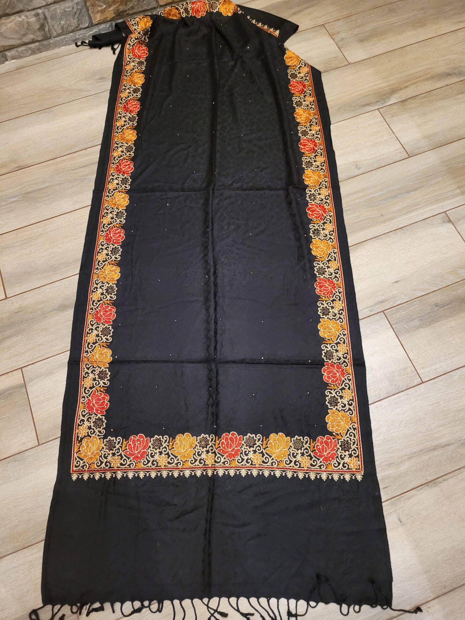Viscose embroidery stole