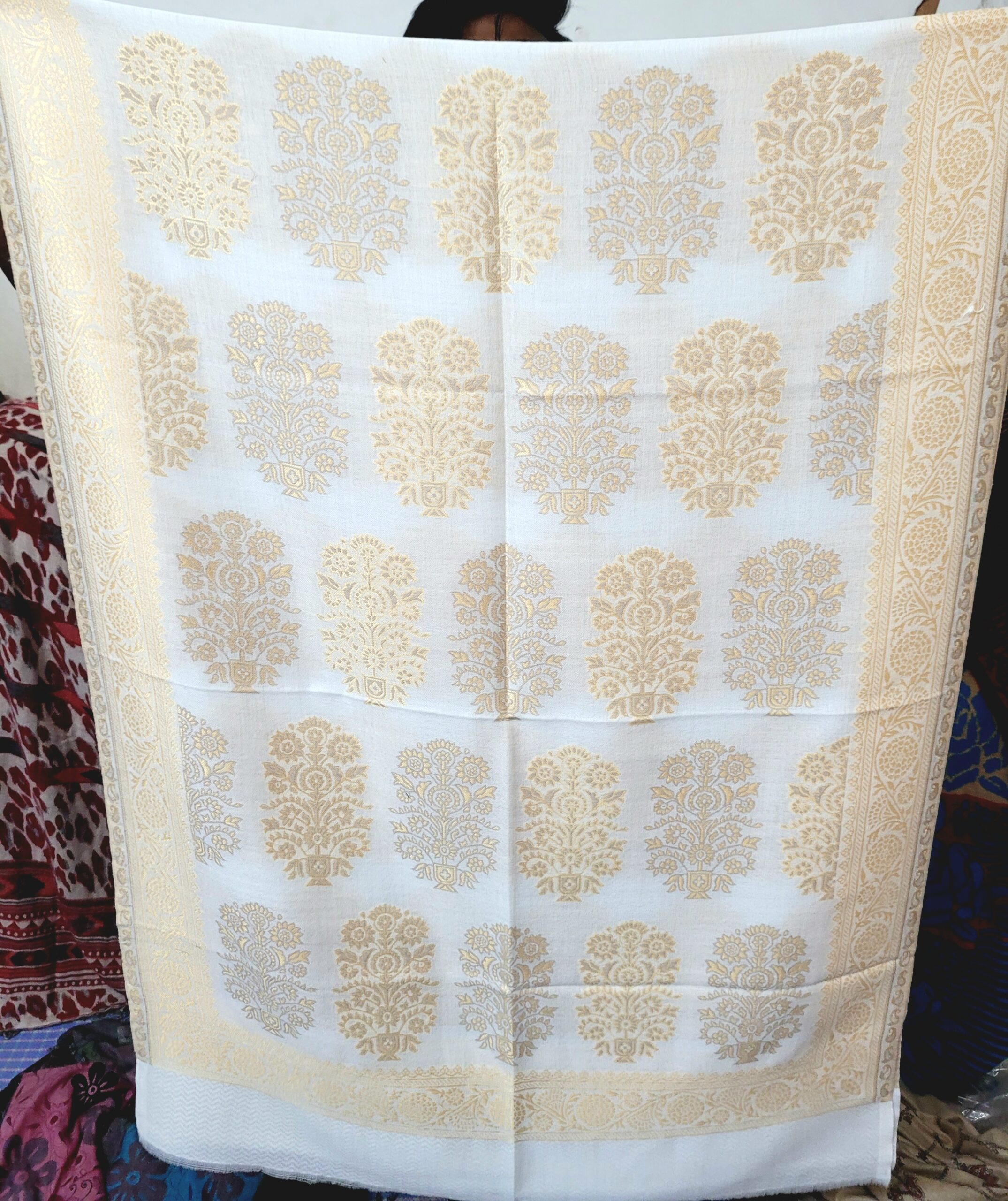 Resham Zaari Pure Wool Kaani Stole