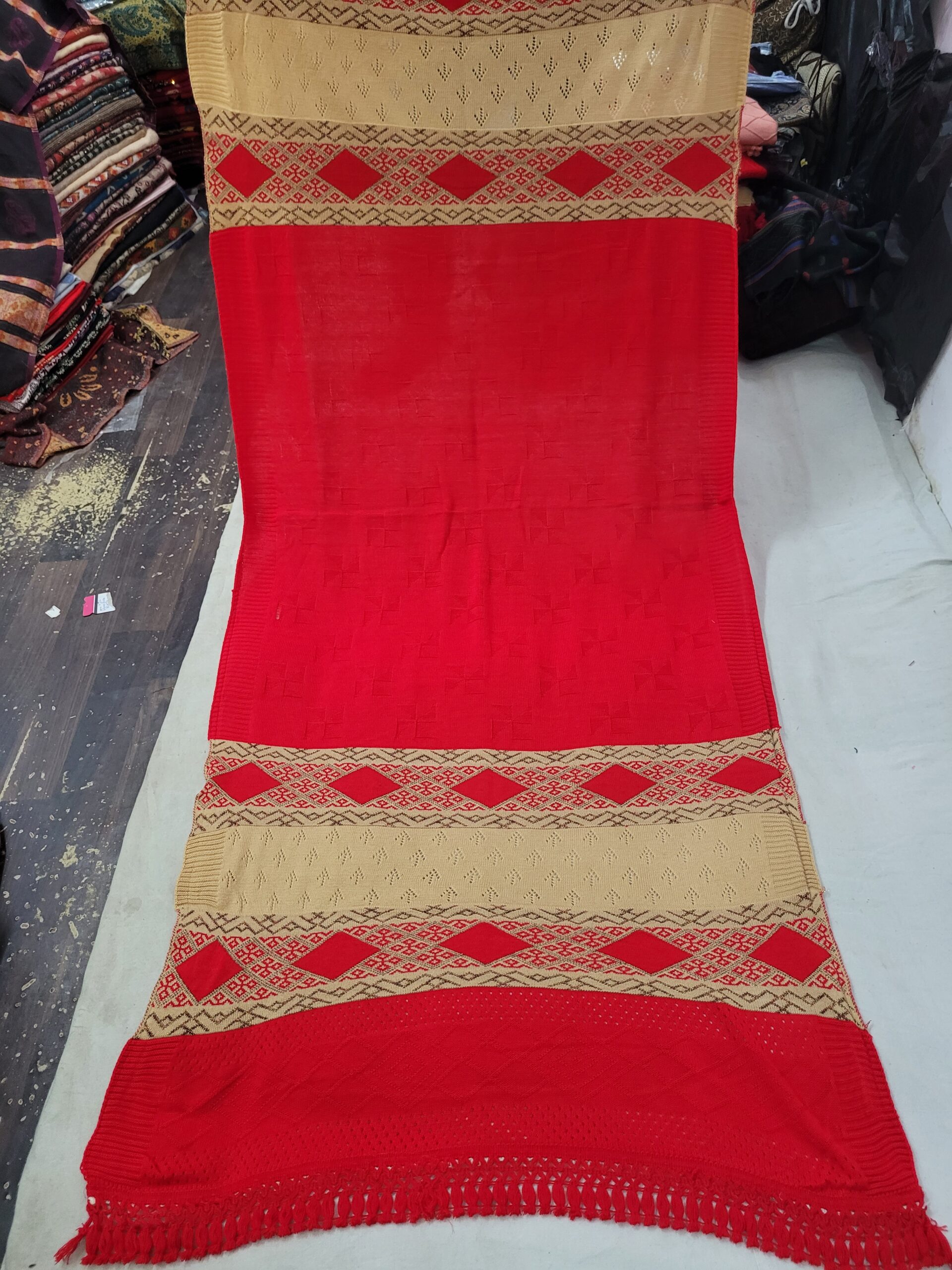 Knitting Dafodill Shawl