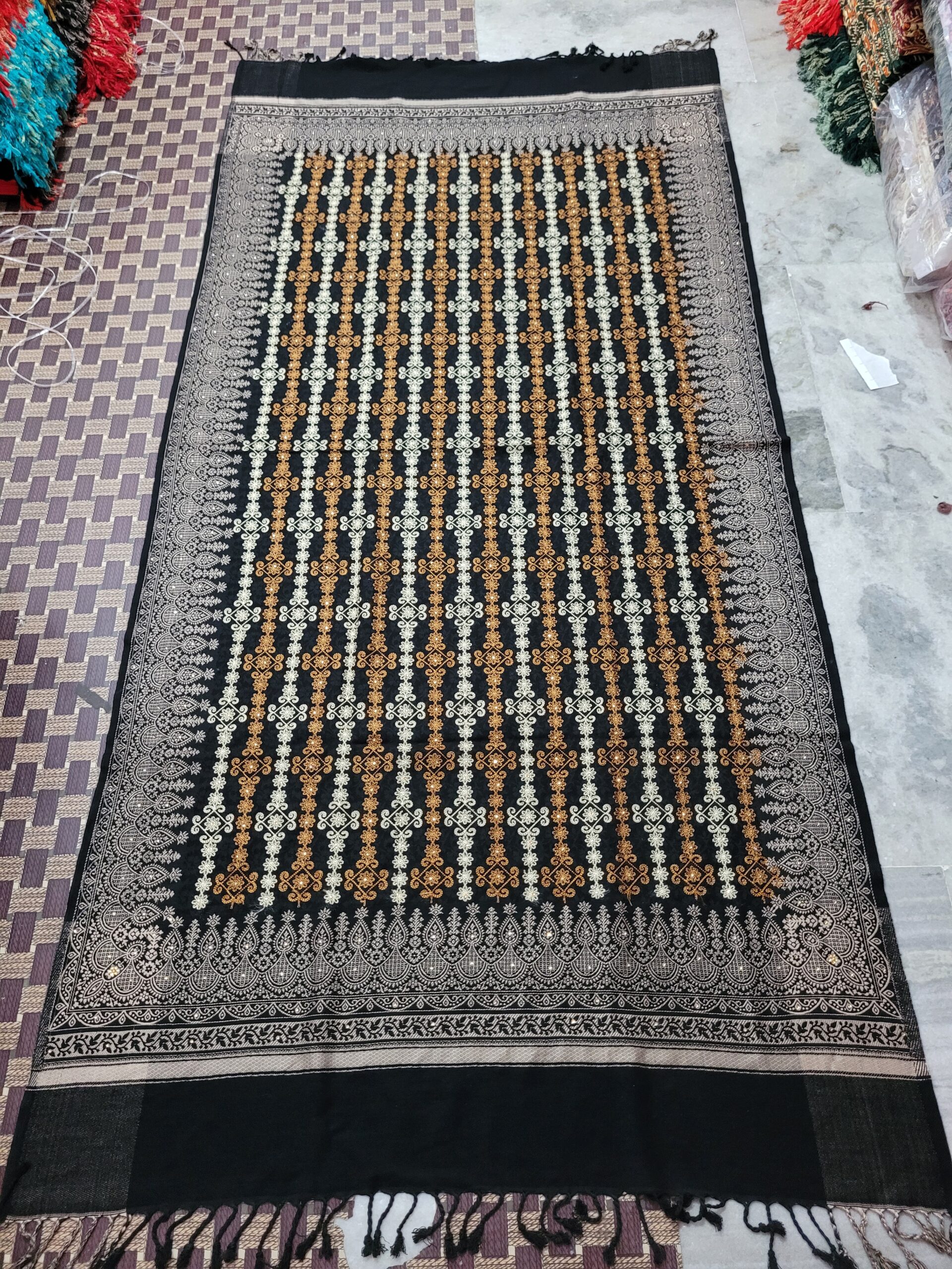 Embriodery Acrylic Shawl