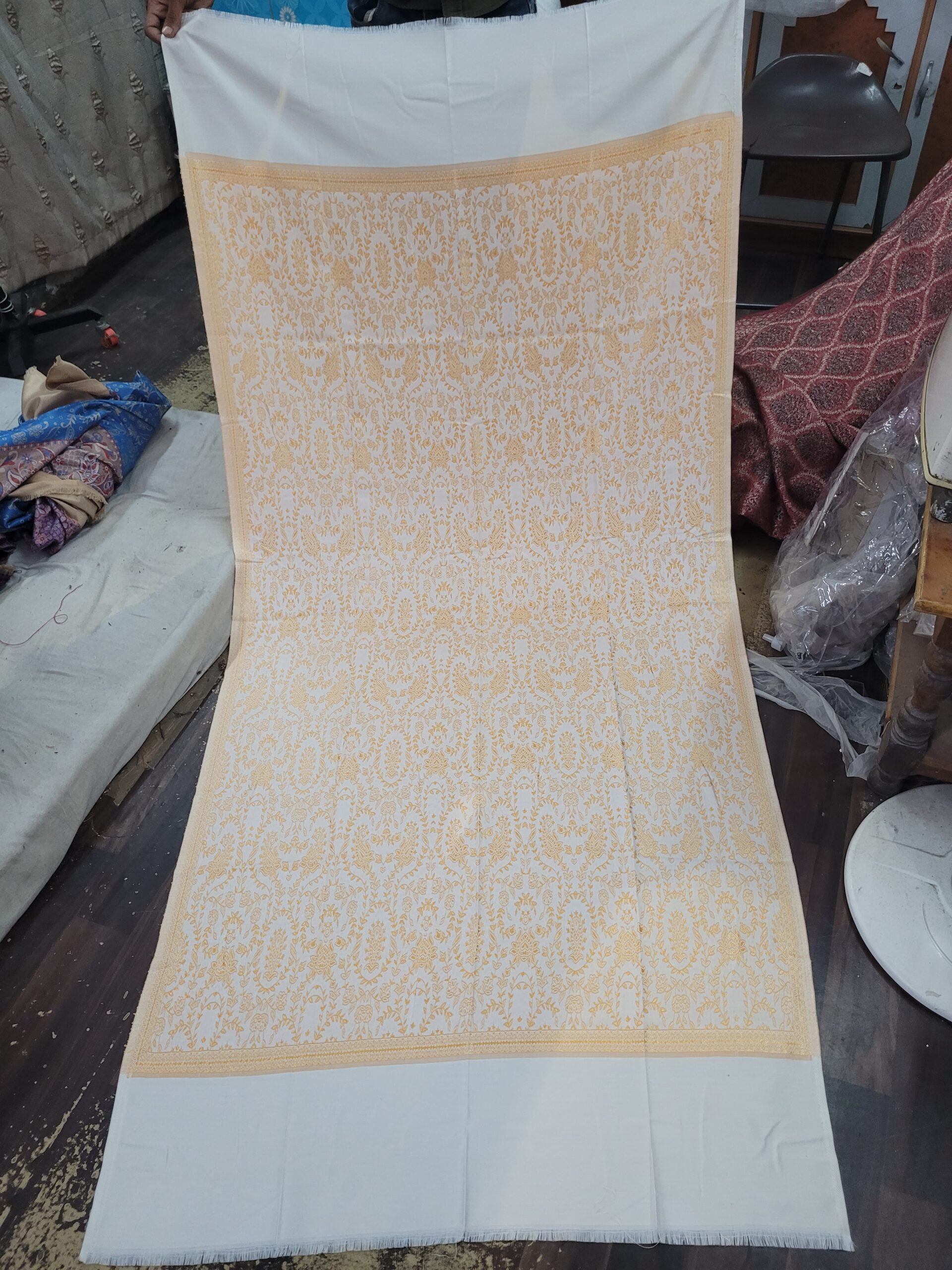 Jamavar Acrylic Zaari Shawl