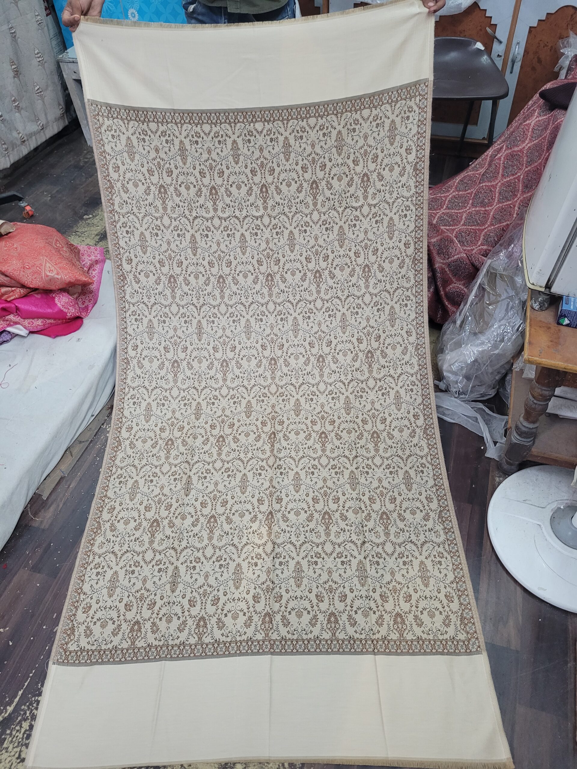 Jamavar Acrylic Flower Jaal Shawl