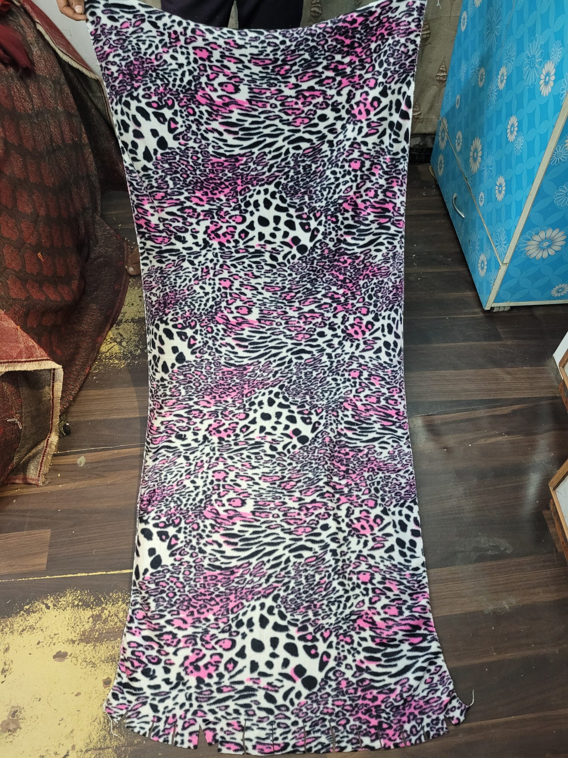 Polyester Velvet Stole