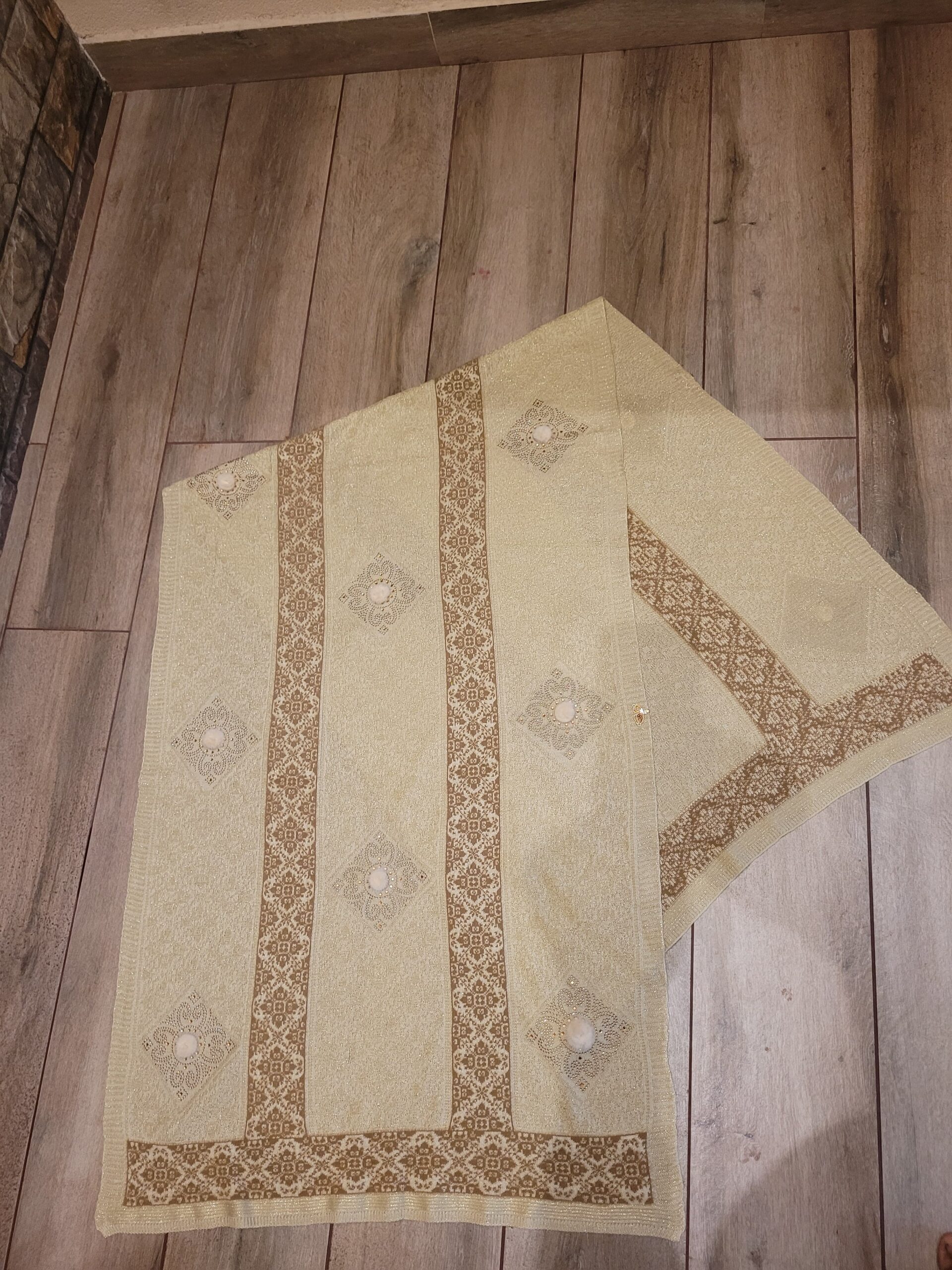 Knitted Daffodil Stole