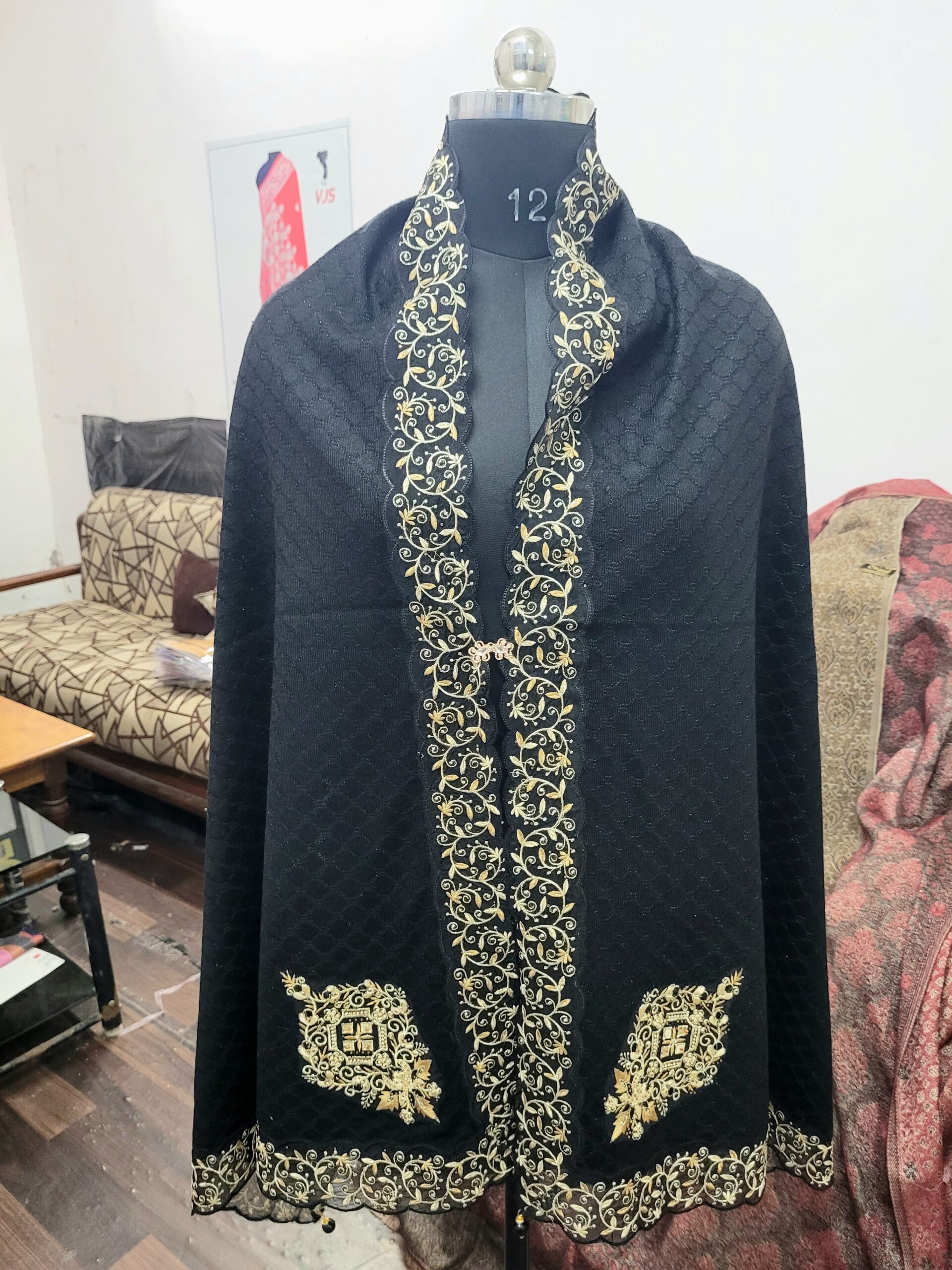Knitted Embriodery Stole