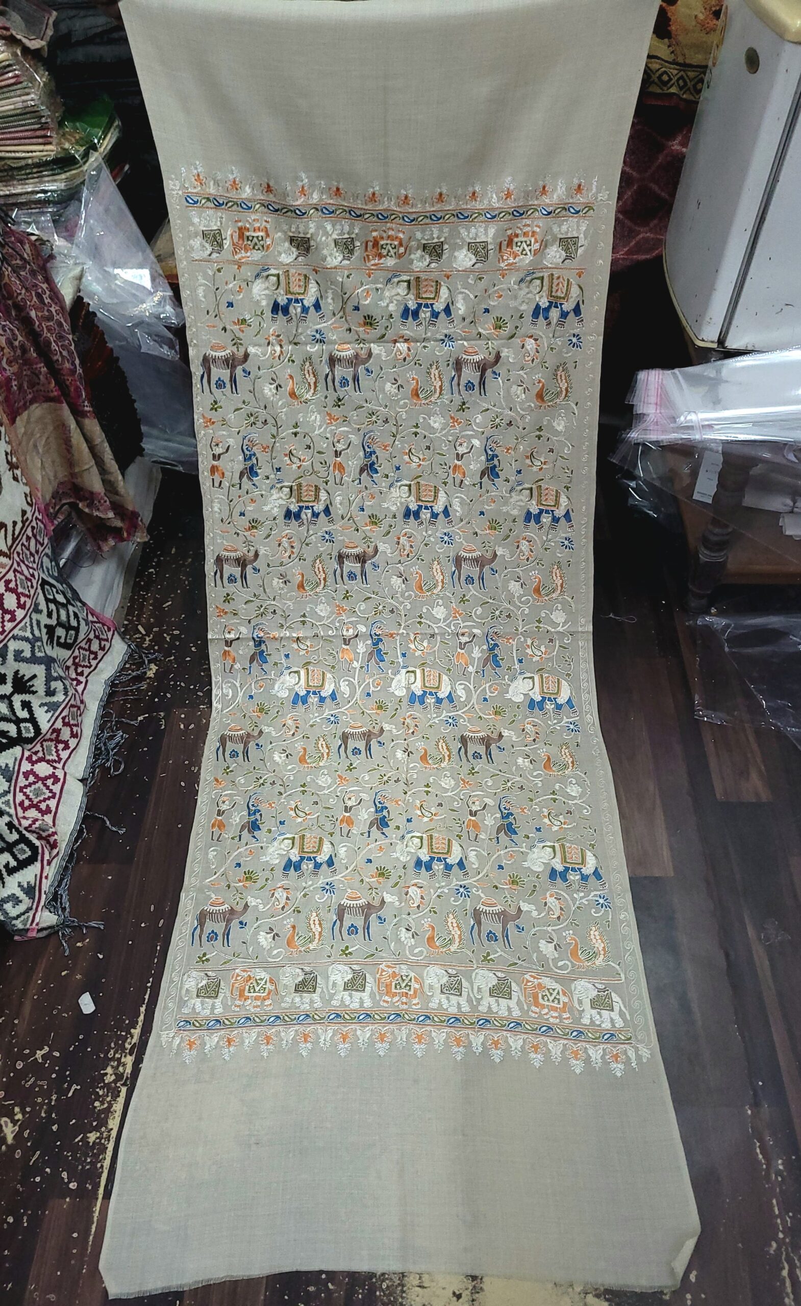 Fine Wool Embriodery Stole