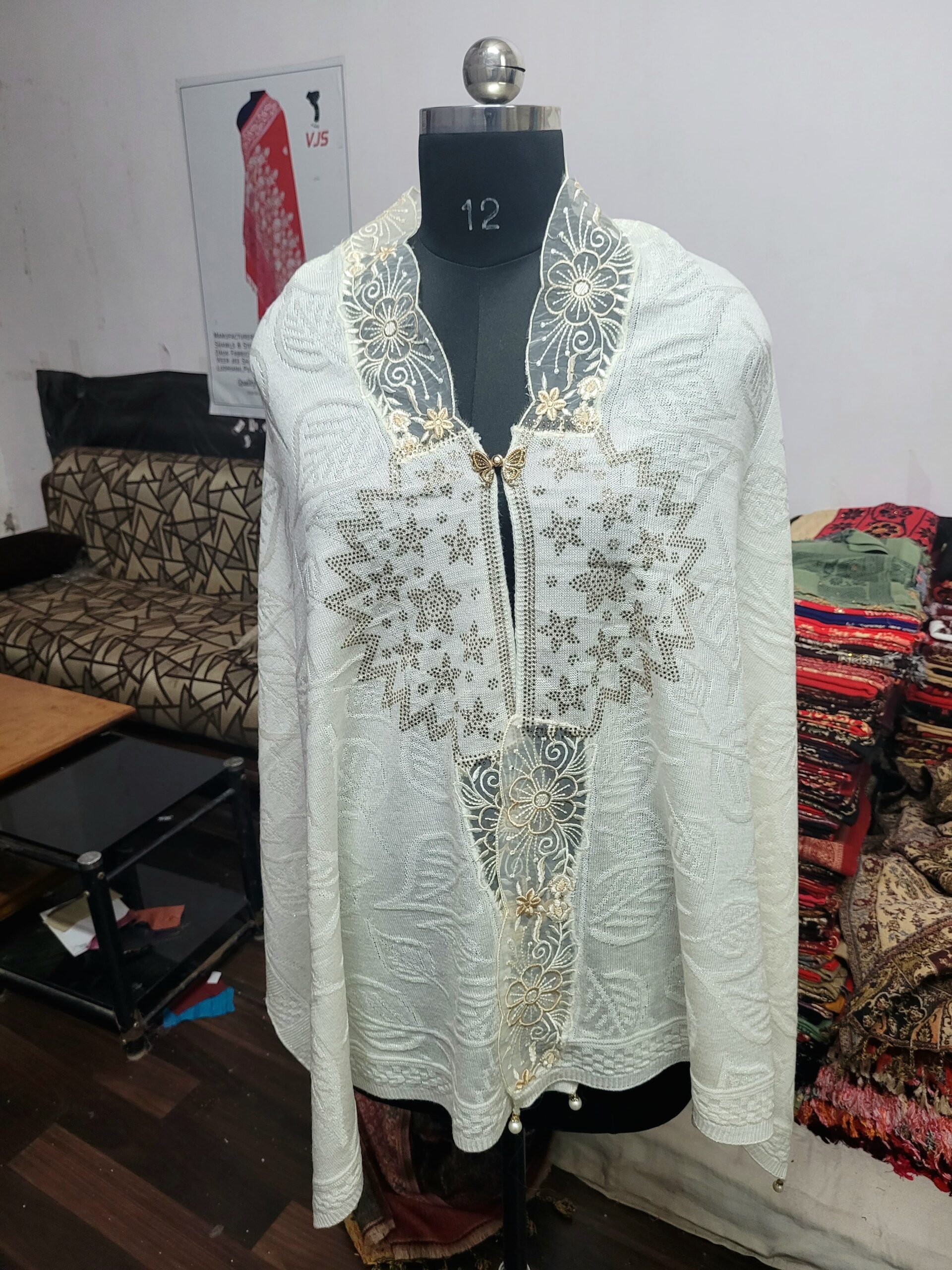 Knitted Embriodery Stole