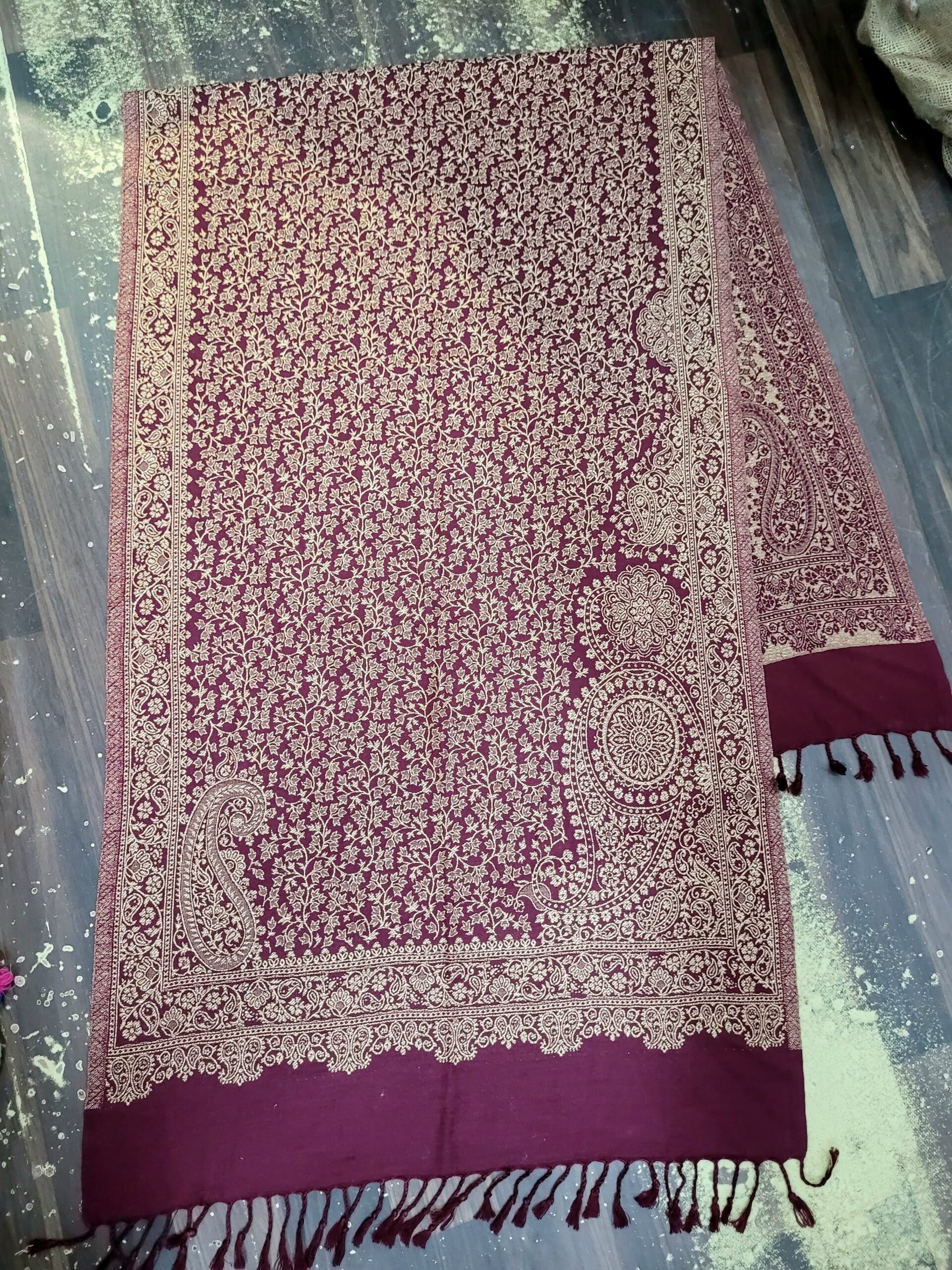 Zaari Acrowool Stole