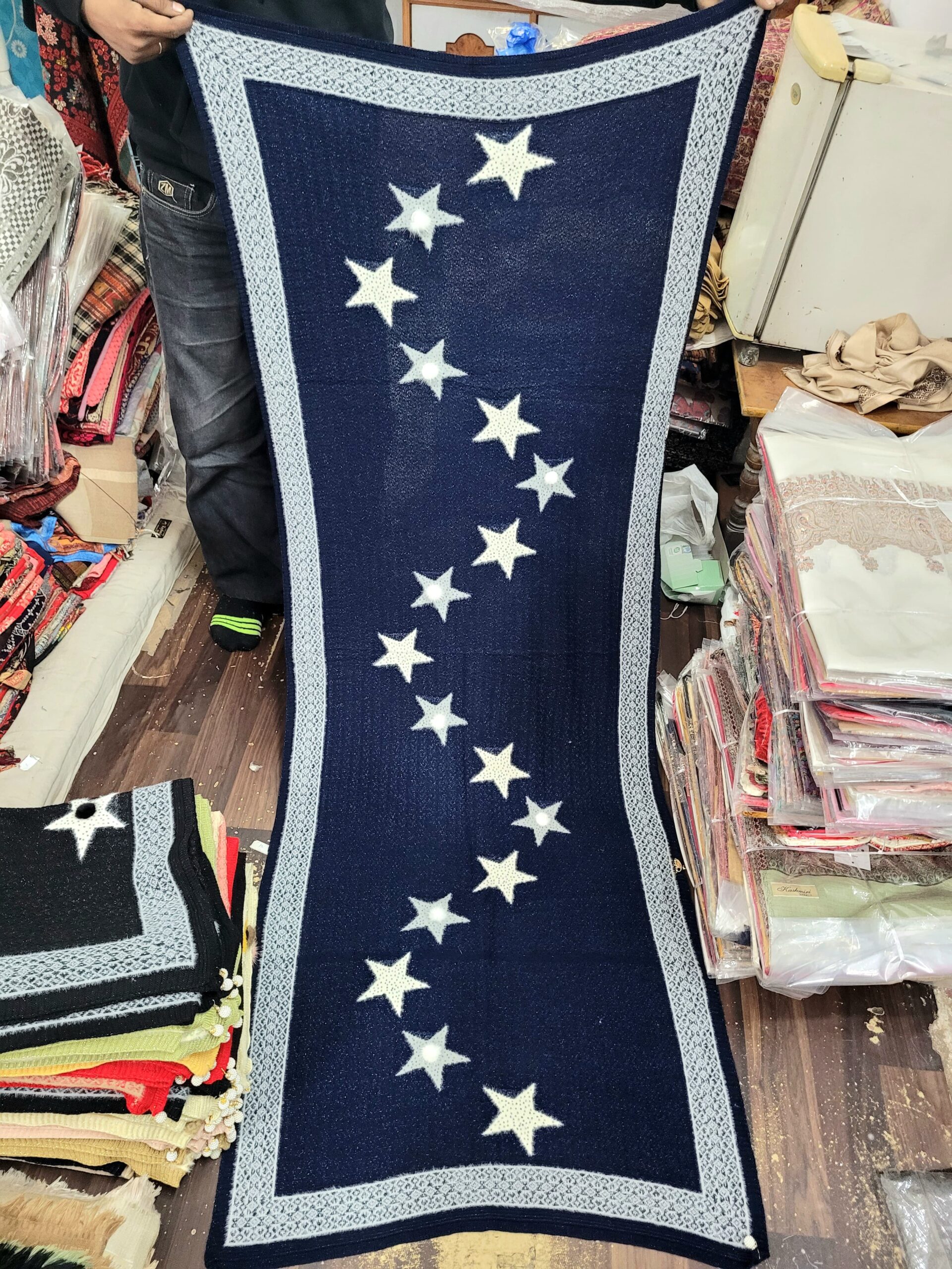 Knitting Dafodill Stole