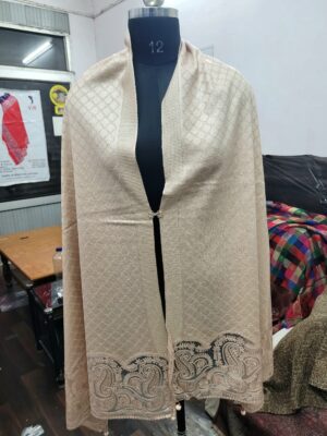 Knitted Embriodery Stole