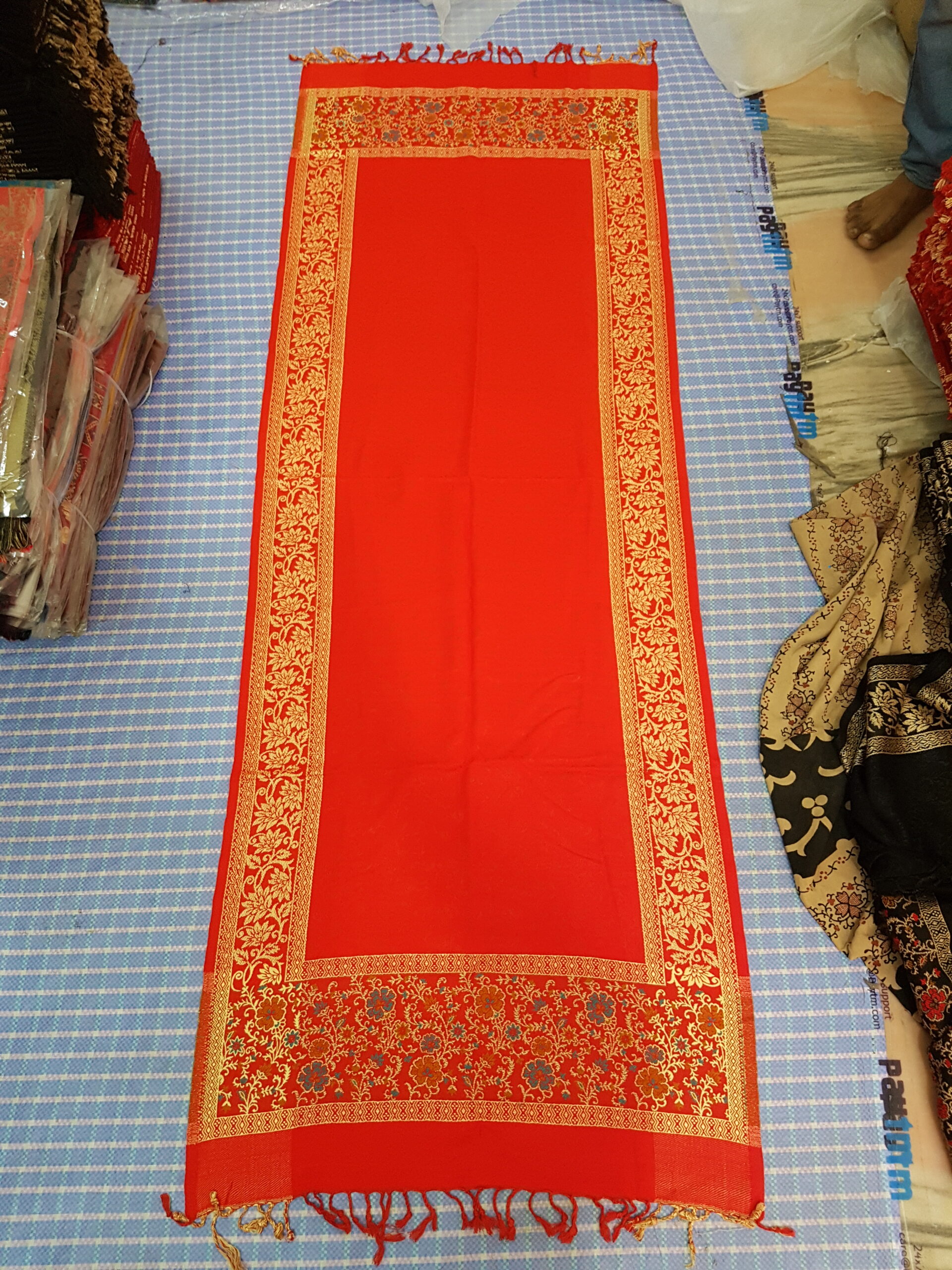 Acrowool Border Stole
