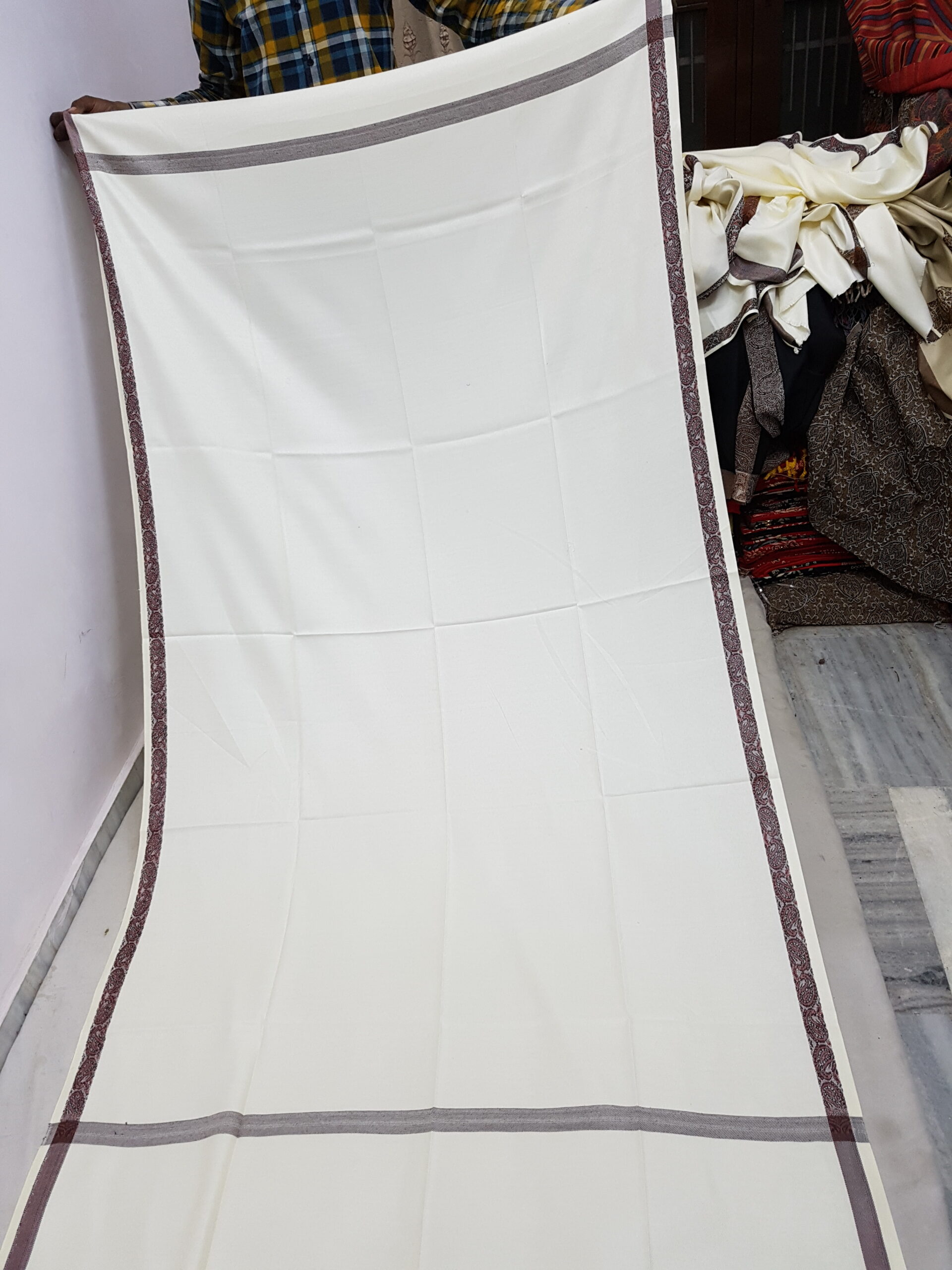 Acrylic Border Lohi