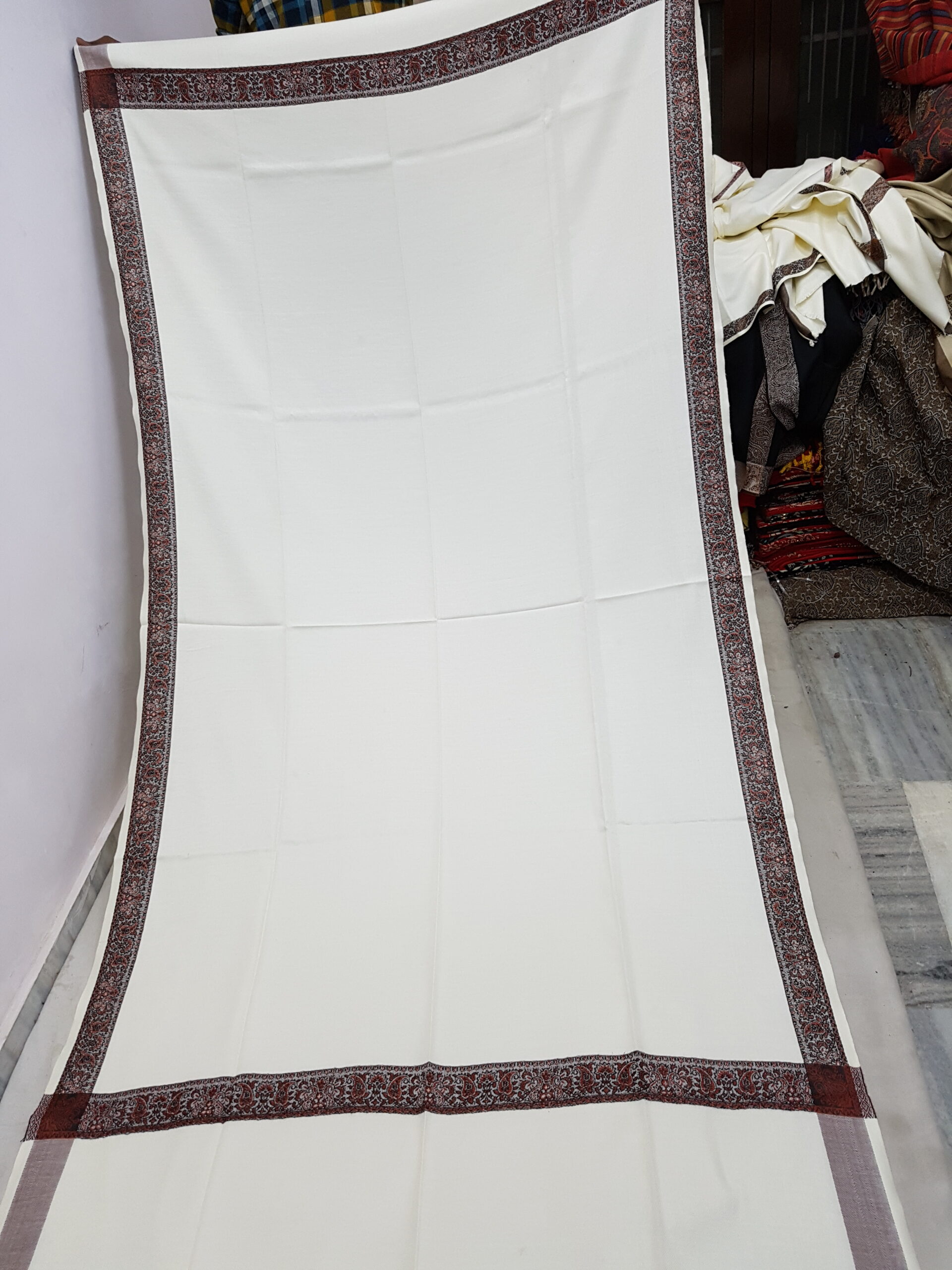 Acrylic Border Lohi
