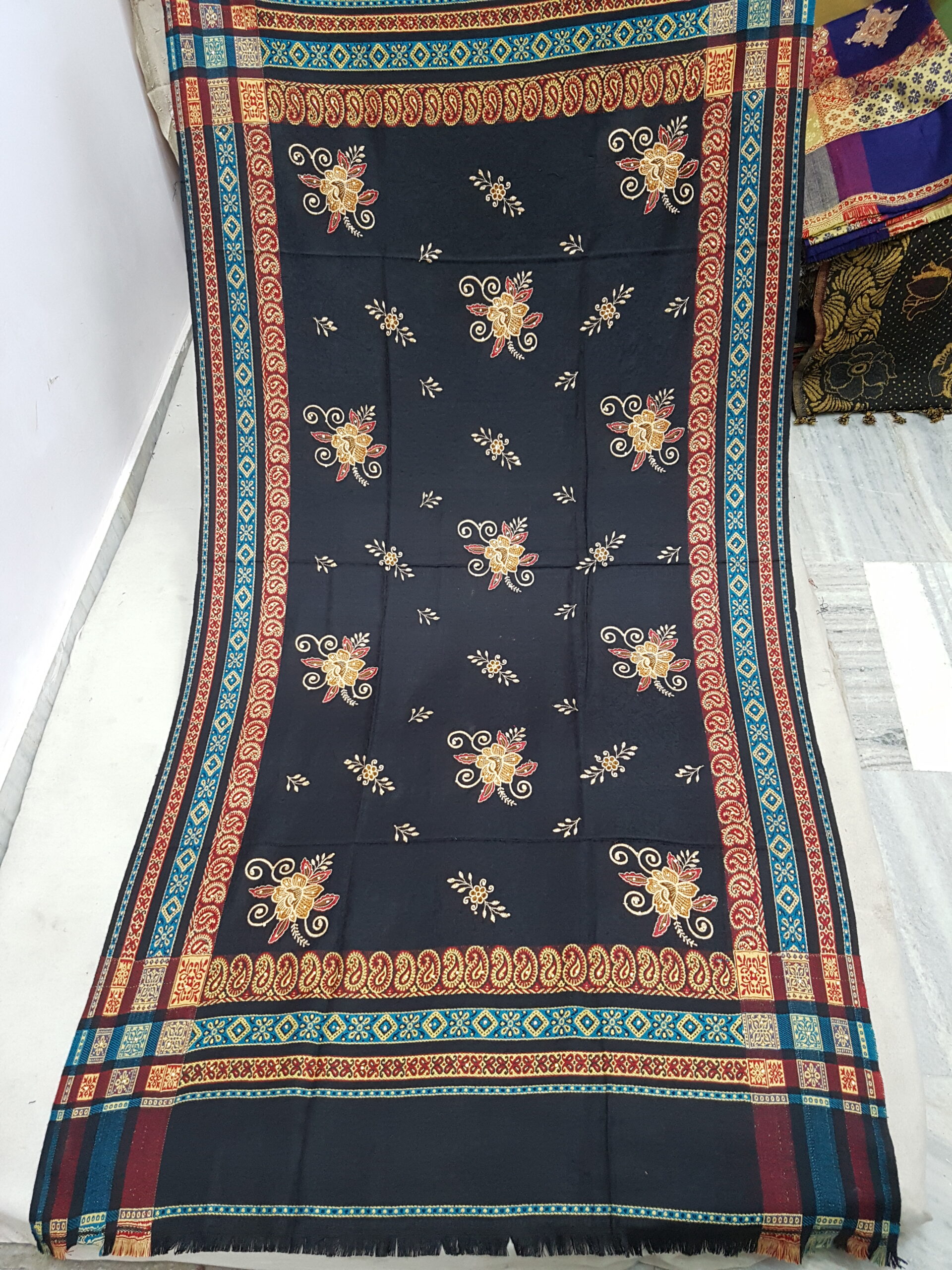 Embroidery Cashmilion Shawl