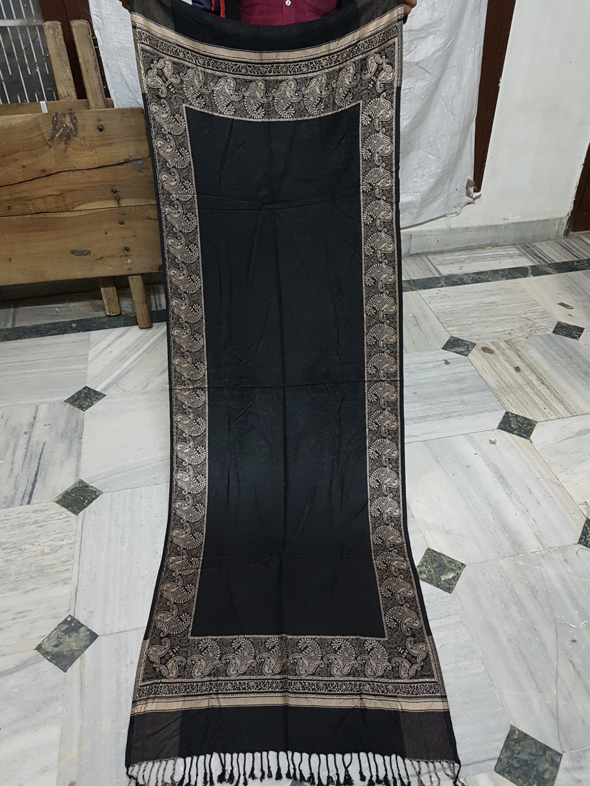 Fine Viscose Border Stole