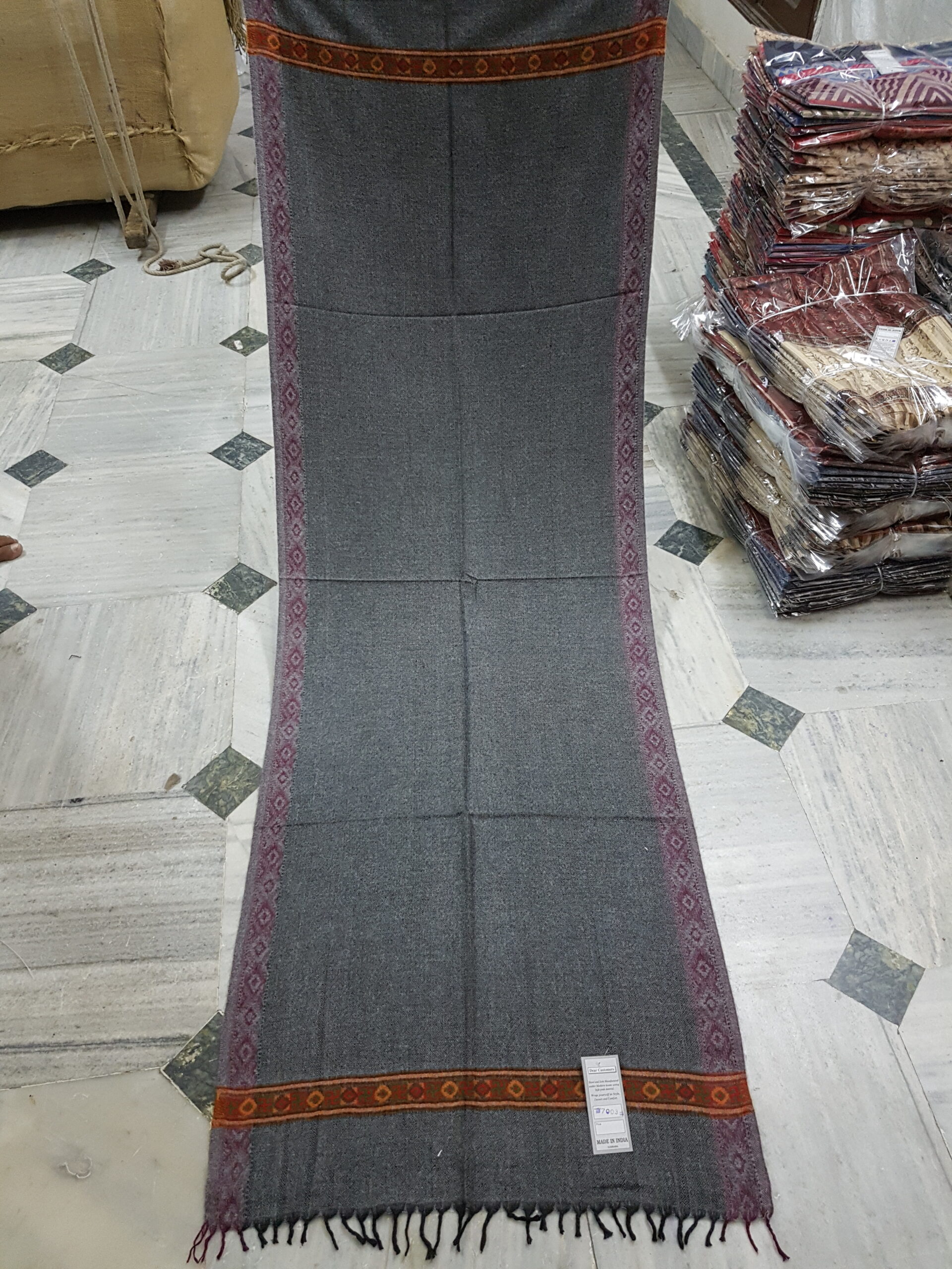 Kullu Acrylic Stole