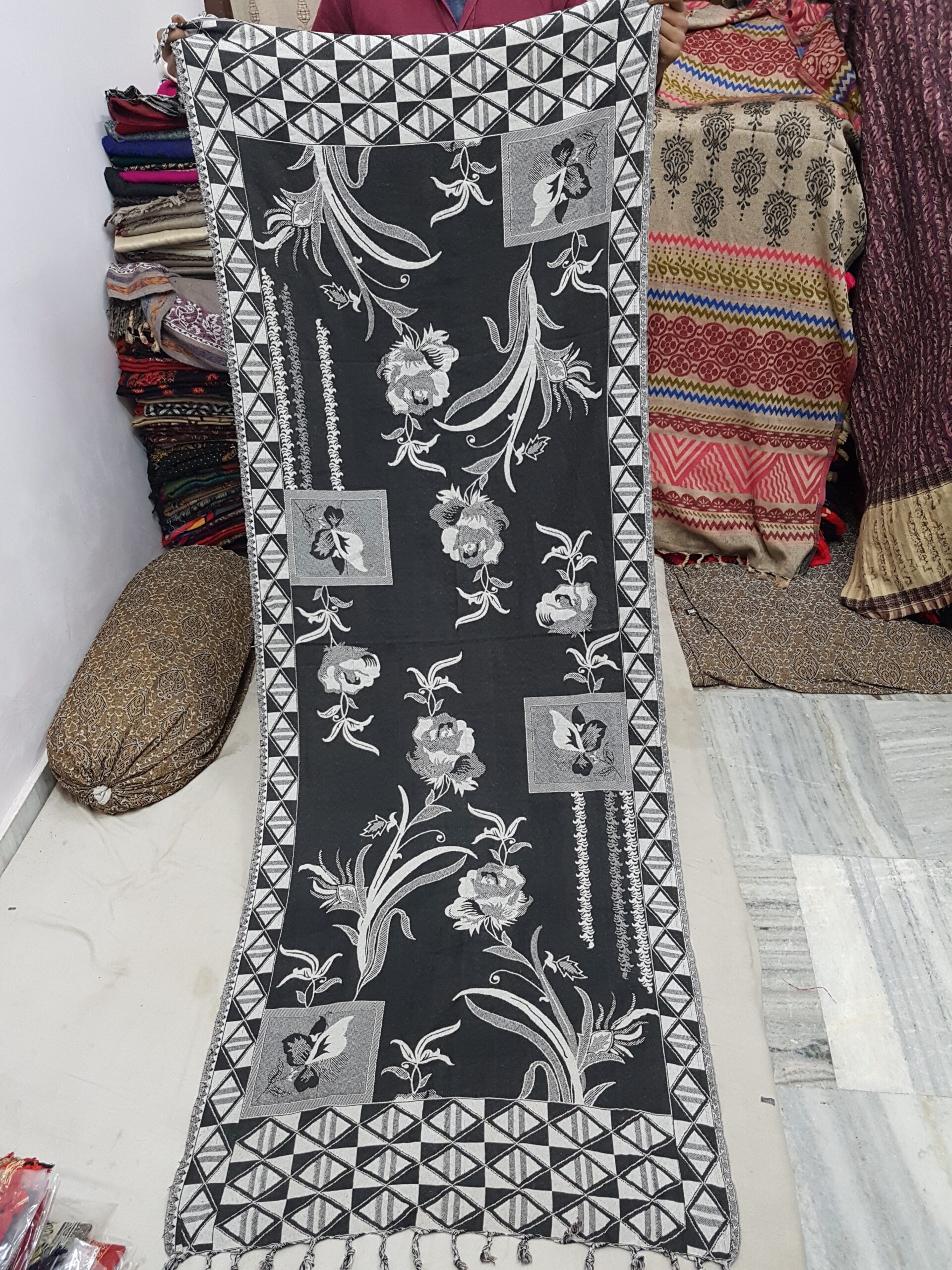 Polyester Stole