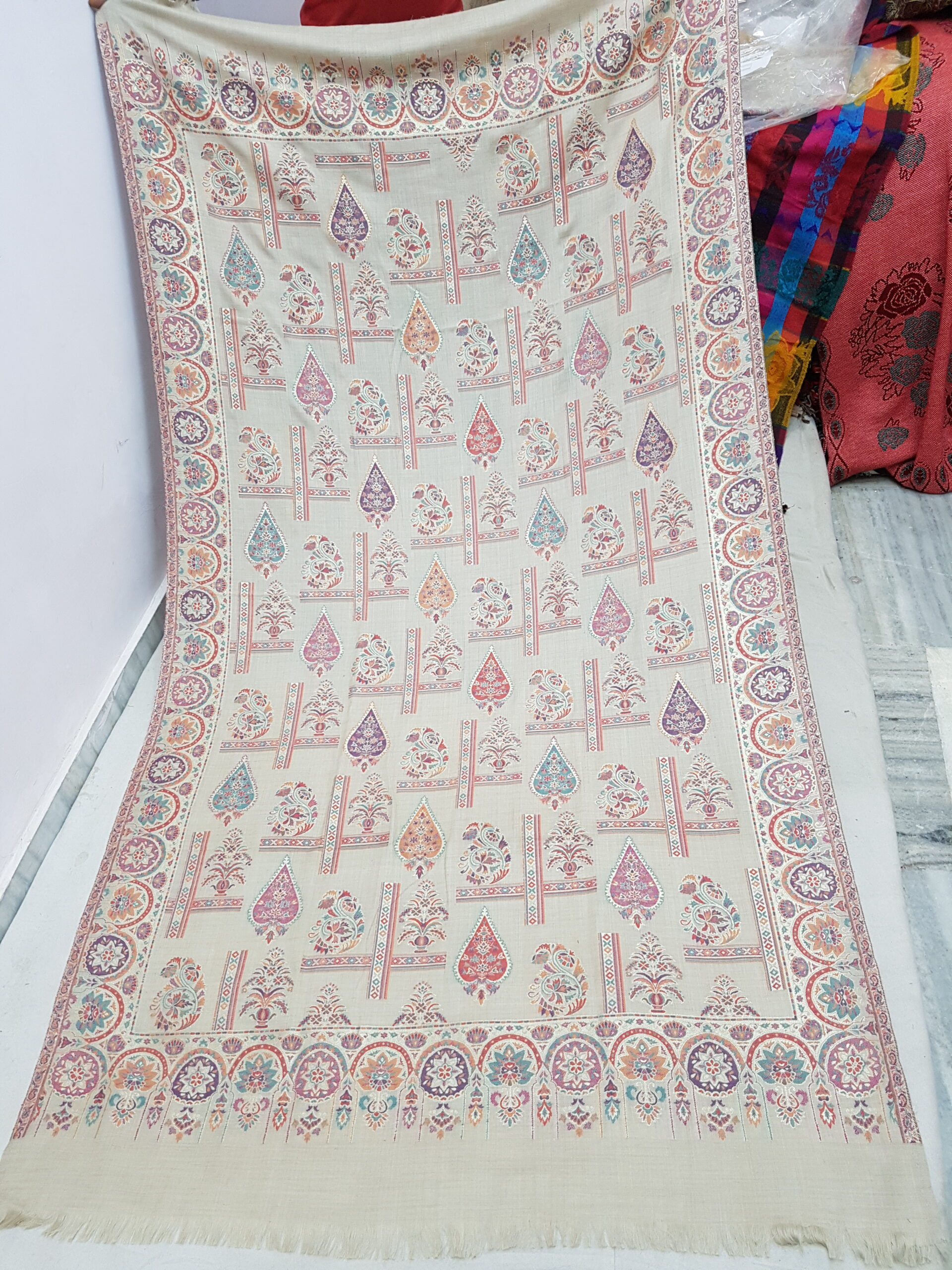 Pure Wool Kaani Zaari Shawl