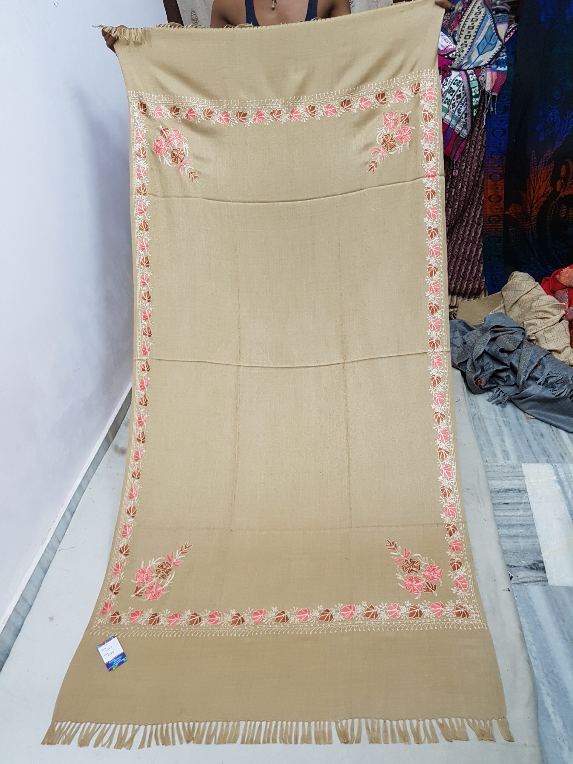 Pure wool Kunj and Border Shawl